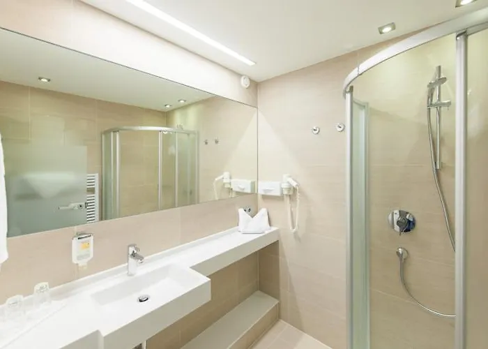 Отель Tyrolerhof