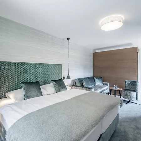 Tyrolerhof Hotell 4*