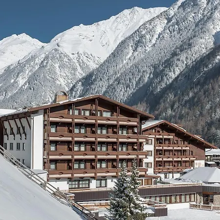 蒂罗勒霍夫酒店 4*